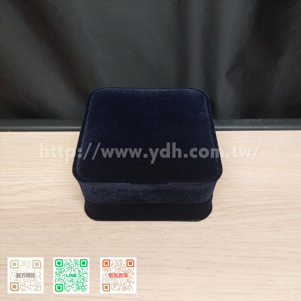 DN藍絨系列手鐲盒(扣子)