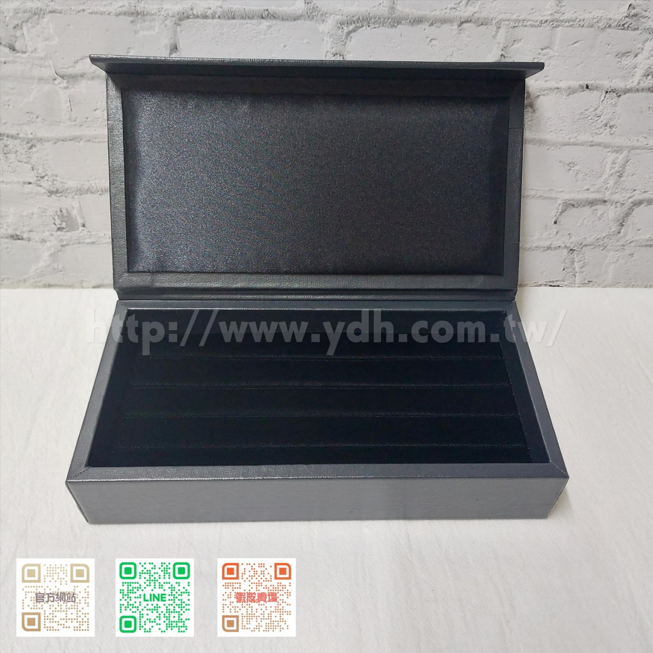 11x22公分磁鐵蓋戒指收納盒(黑皮/麂皮)